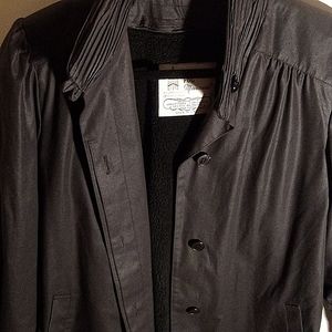 London FogVintage1980's black women's coat with warm  removable zipper liner!